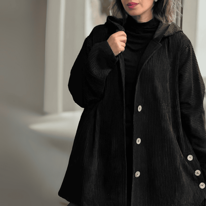Abrigo Brigite - Corte Oversized en Pana con Capucha